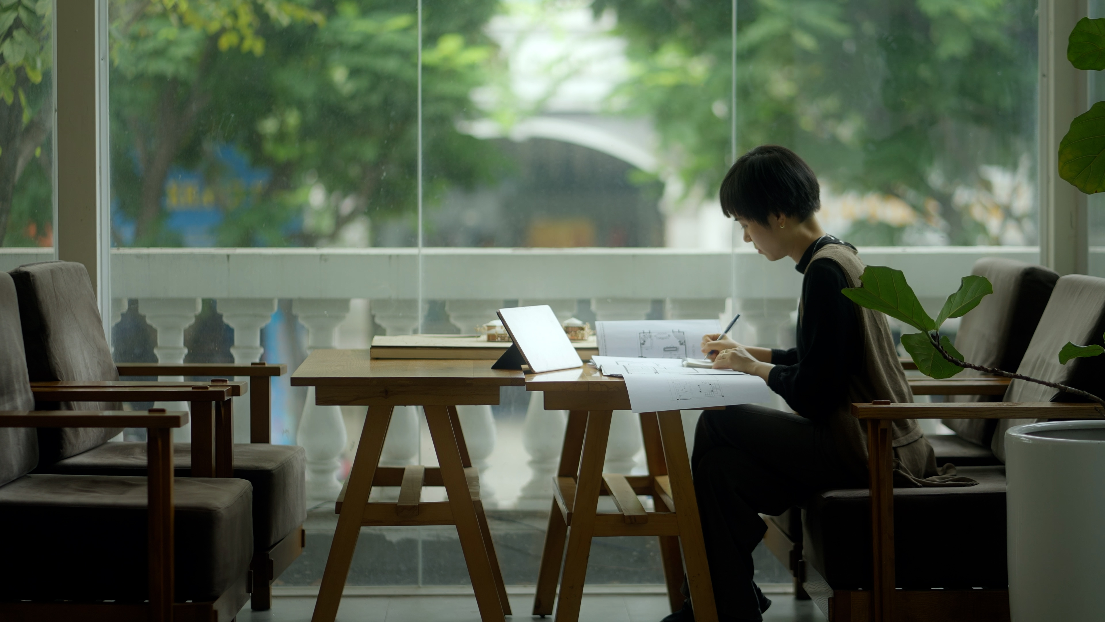 NHỮNG NGƯỜI VẼ HOA